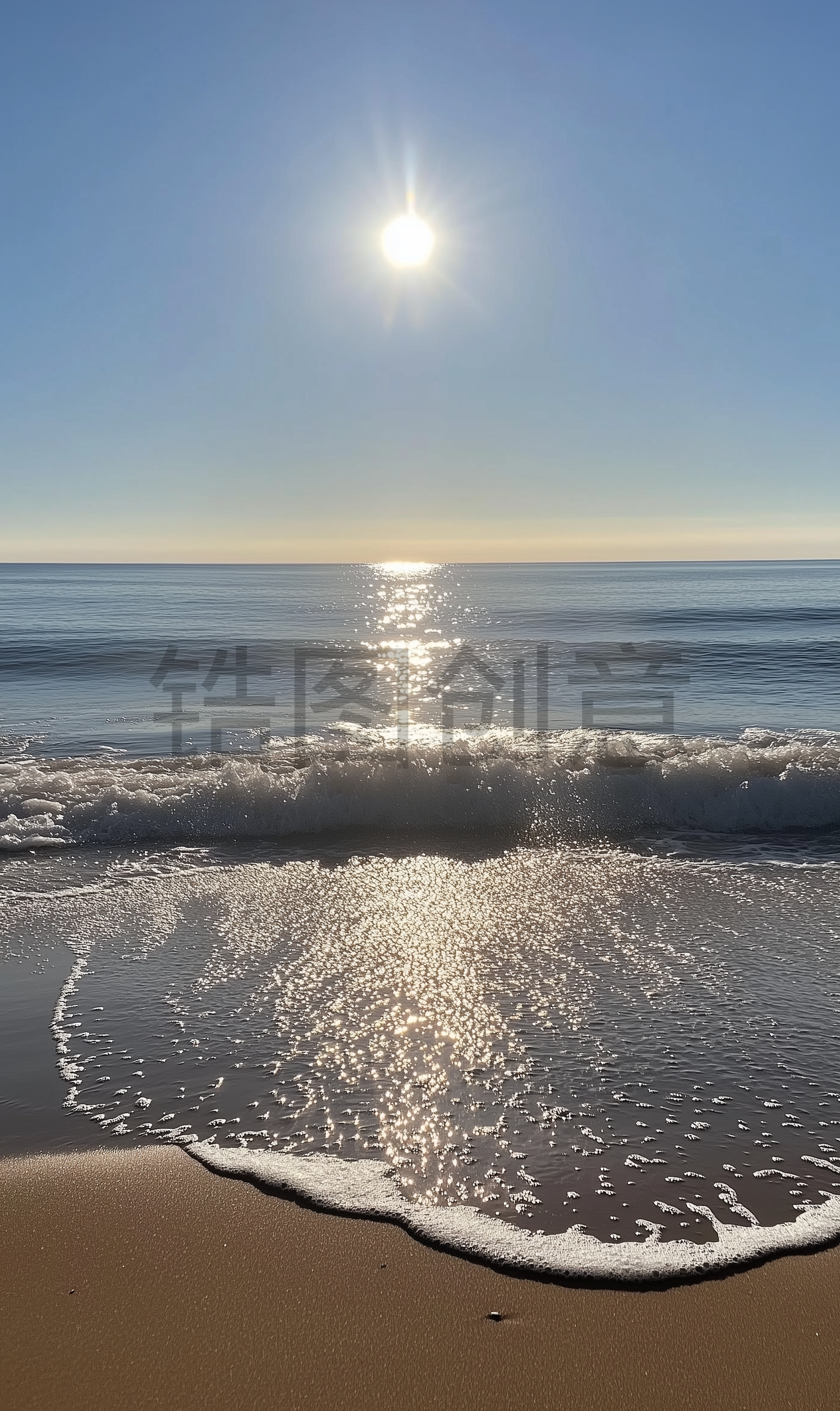 宁静的海滩日出场景太阳海浪沙滩天空海面大自然写实背景
