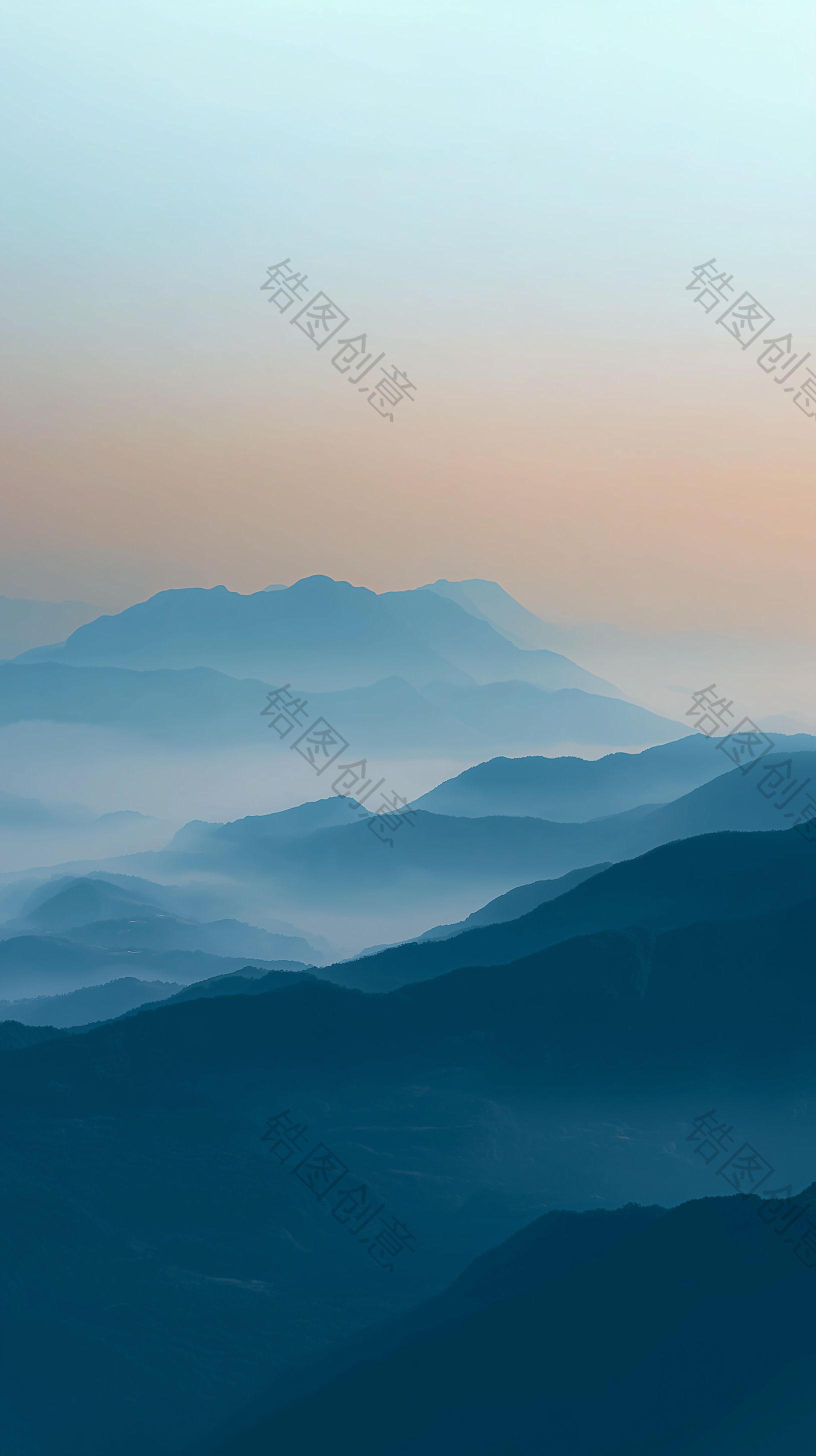 蓝色自然山朦胧感素材