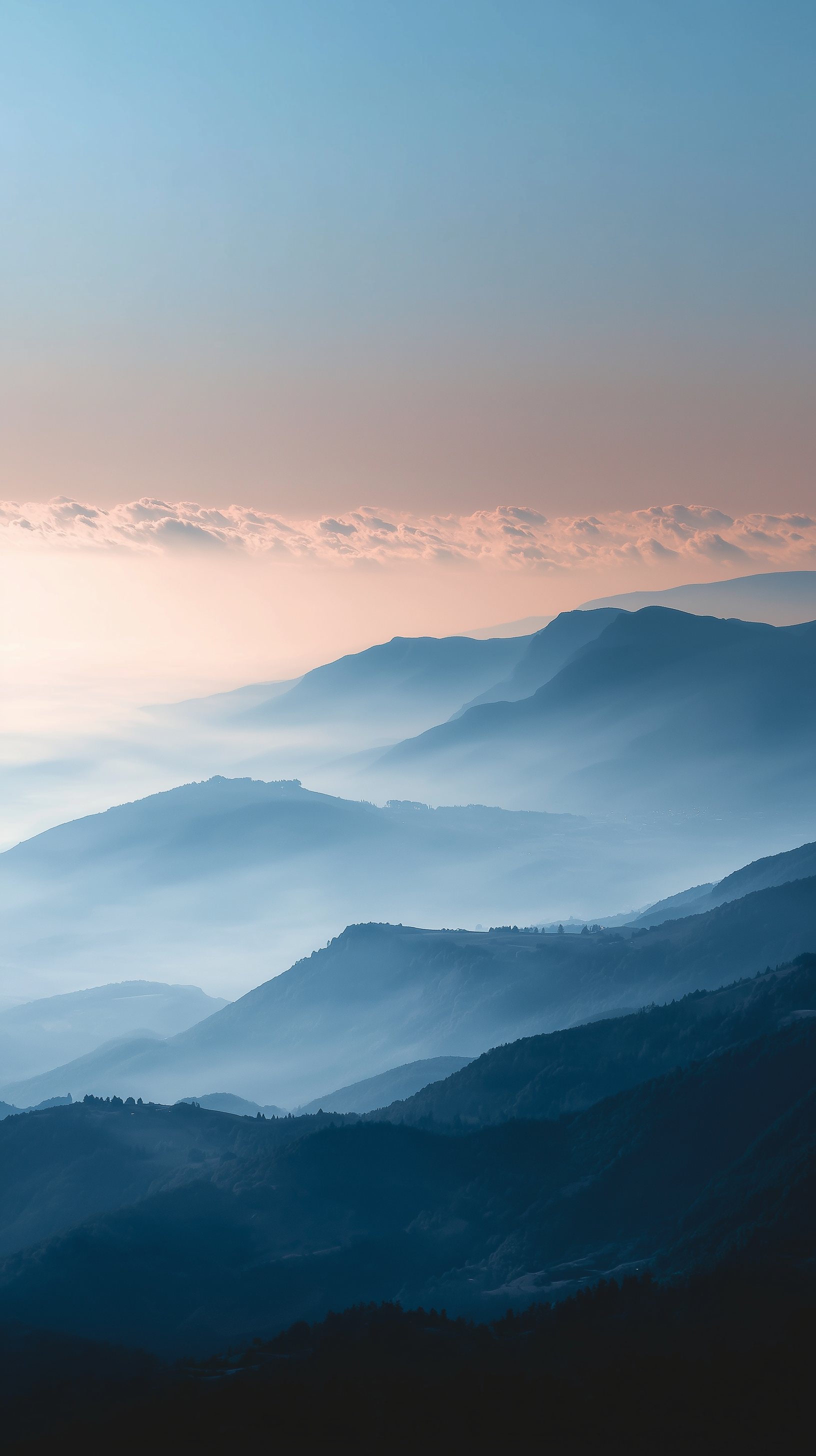 自然系列山脉云山朦胧感素材